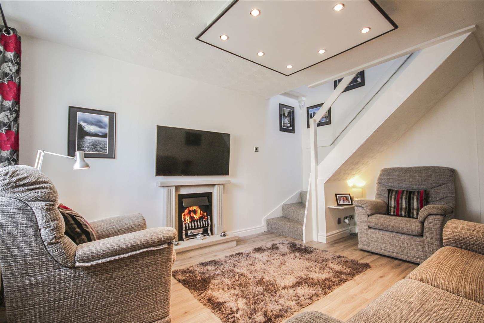 2 Bed Semi-detached House For Sale - Main Image